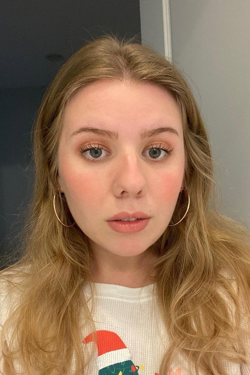 Savannah Solo as Bob