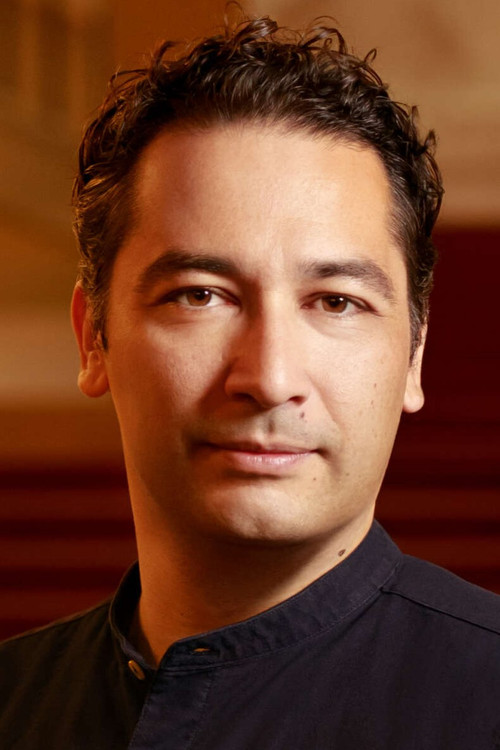 Andrés Orozco-Estrada as Dirigent