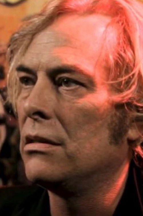 Scott Warren as Keyboards