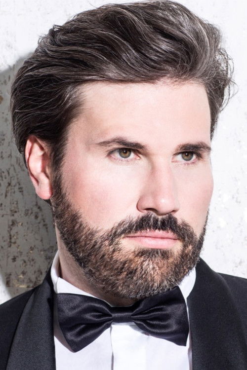 Massimo Cavalletti as Paolo Albani