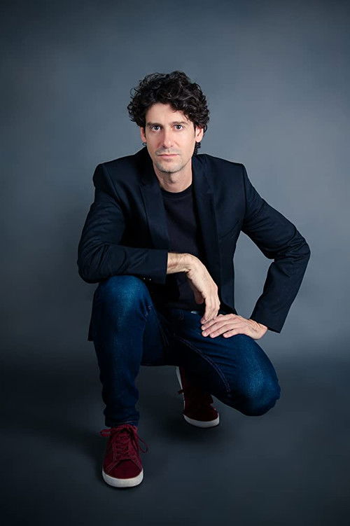 José Torresma as Charly