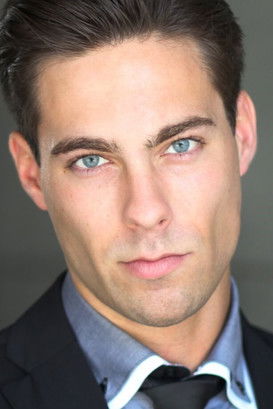 Skyler Yeast as Derek