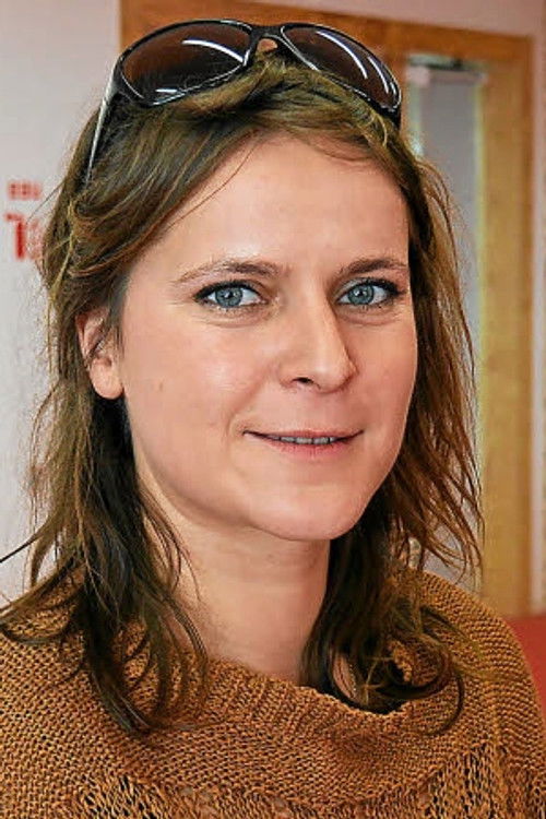 Vinciane Amilhon as Eve