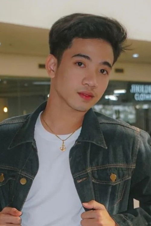 Joel Guevara as Caloy