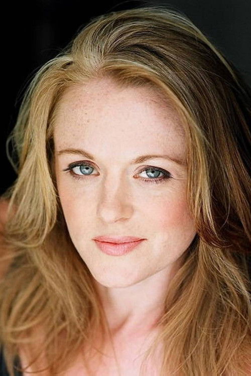 Diedre Kilgore as Dee-Dee