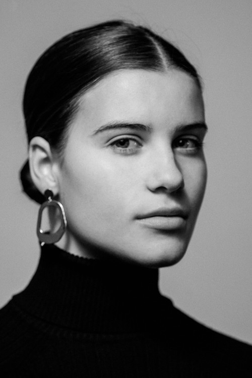 Melanie Wozniak as Jack