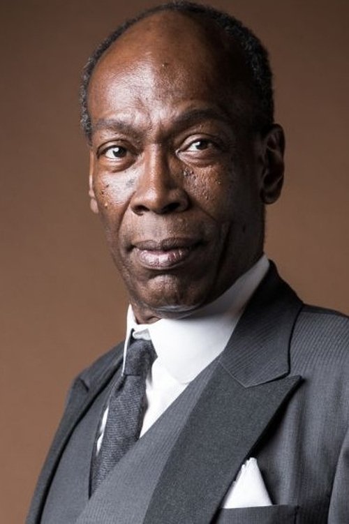 Thiago Justino as Gomes