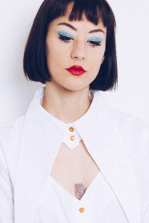 Tea Hacic as Jessica