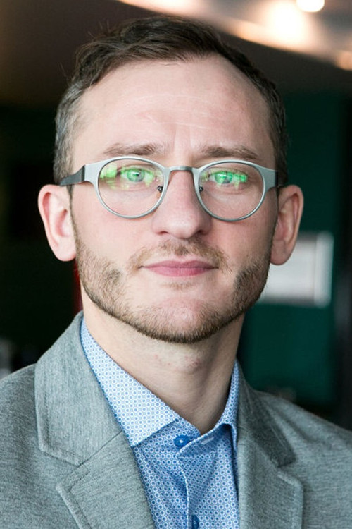 Rokas Petrauskas as Jonas