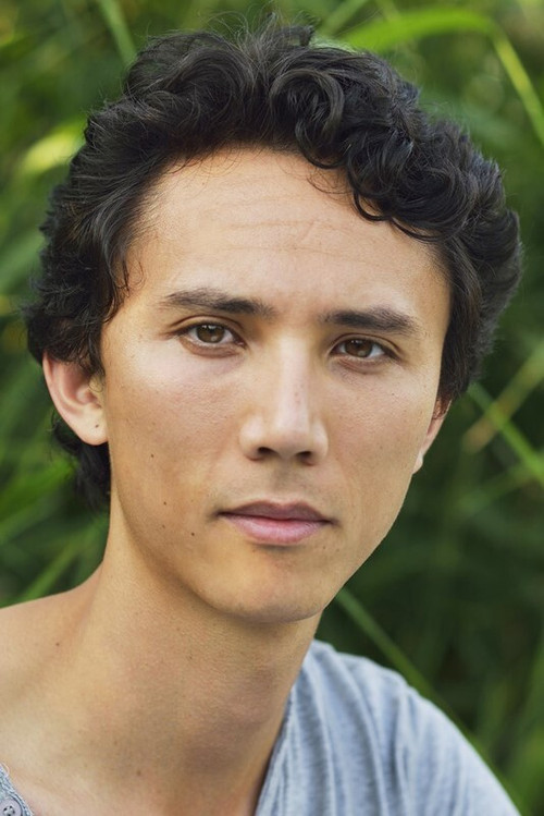 Adrien Binh Doan as Minh