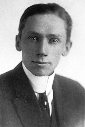 Victor Potel as Cameraman