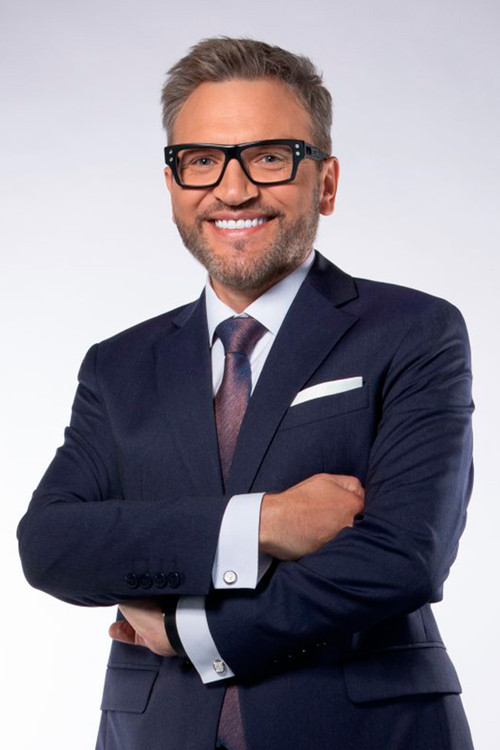 Vadim Takmenev as Show host