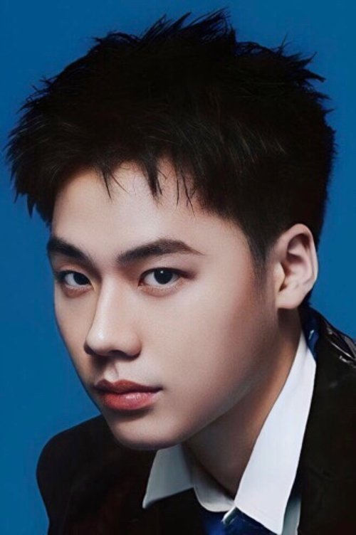 Pisitpon Ekpongpisit as Mr. Sunshine