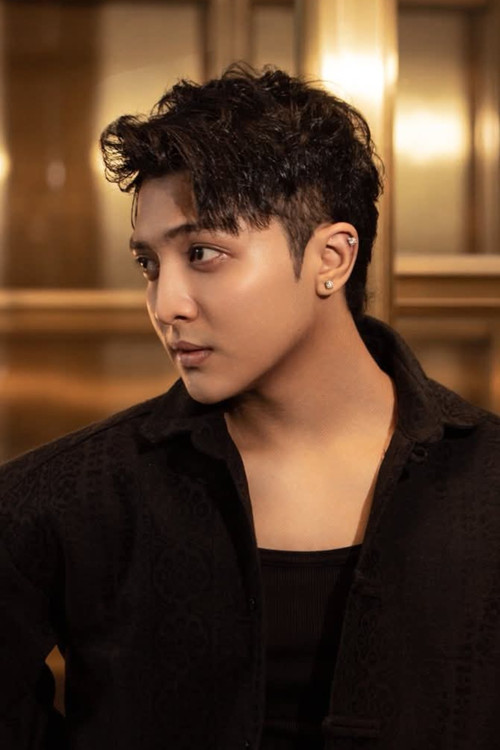 Swan Htet Nyi Nyi as Kaung Myat