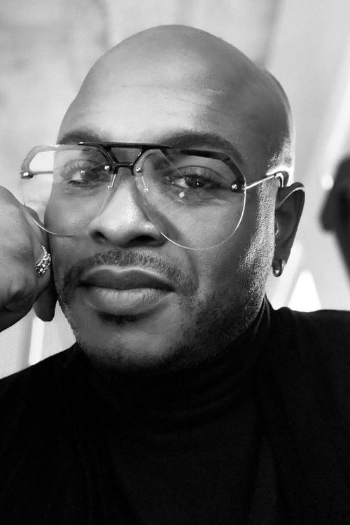 Lester Bailey Jr. as Diner Robber