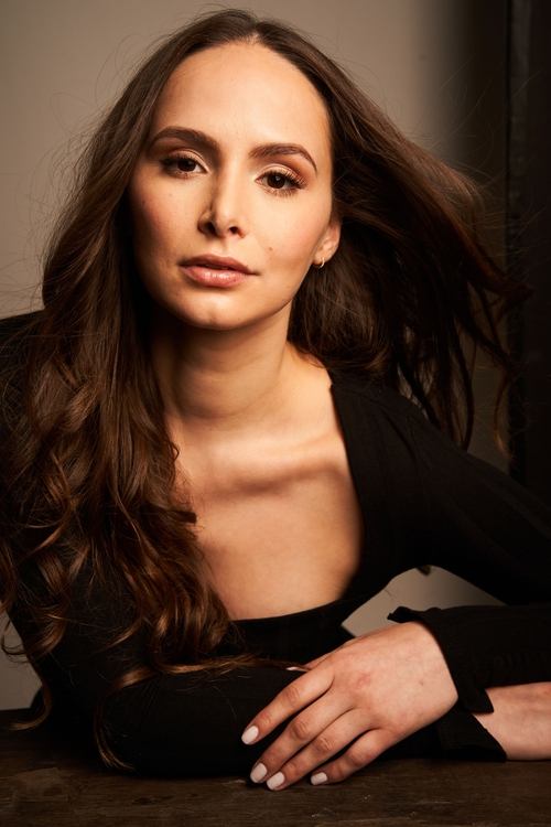 Lauren Beveridge as Ginger