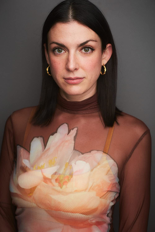 Isabelle Owens as Maureen