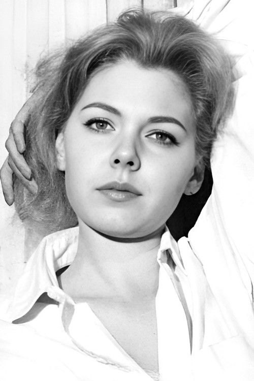 Alicia Brandet as Moglie del gelosissimo barone. Episodio amore all italiana