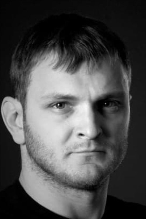 Velizar Peev as Hospital Security Guard #2