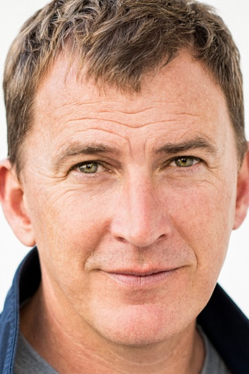 Axel Röhrle as Ingenieur