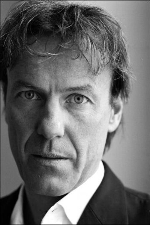 Eckart Friz as Spike