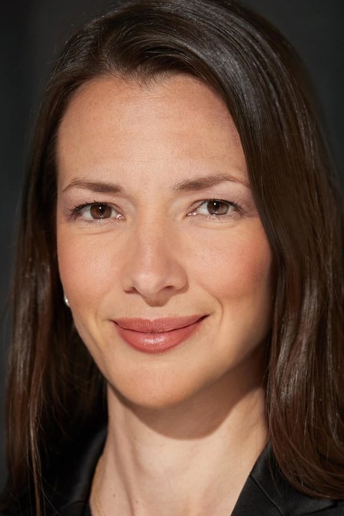 Isabèle Chevalier as Isabèle Chevalier