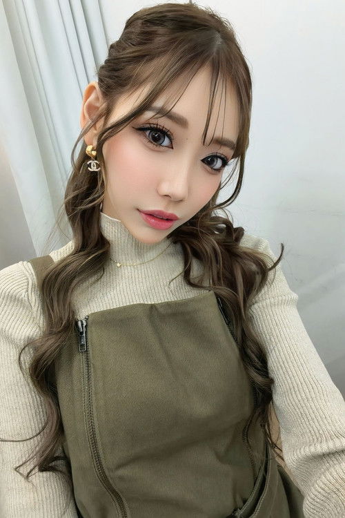 Aopon as MomoPiyo (voice)