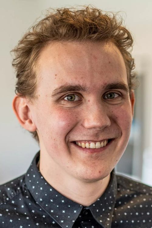 Marcuz Jess Petersen as Bo