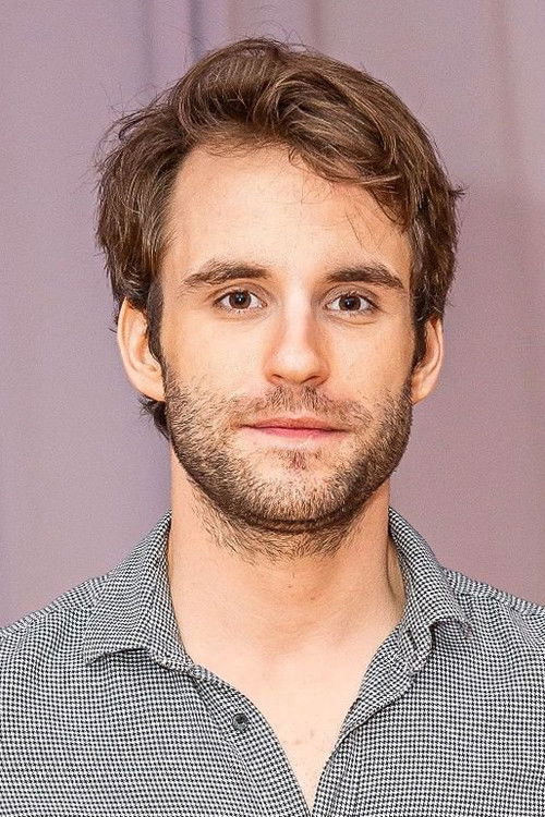 Matúš Kvietik as George/Juraj Baumann