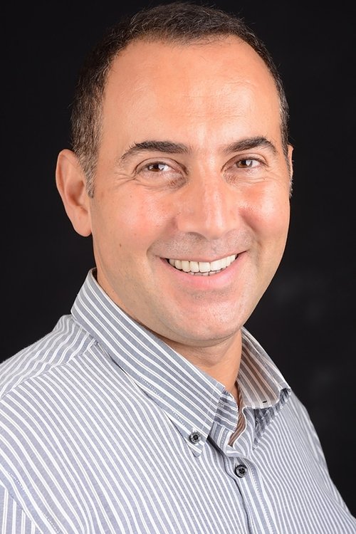 Erdoğan Poyraz as Niyazi