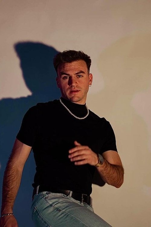 Guillermo Pirobe as Martín