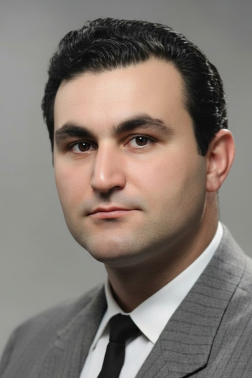 Ünal Gürel as Muhip Arcıman Seslendirmesi