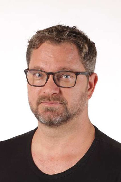 Jure Zrnec as Igor Muc