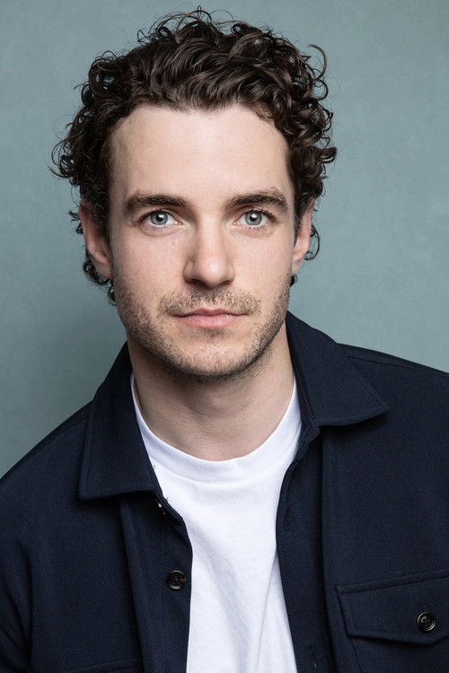 Alexander Hackett as Tom