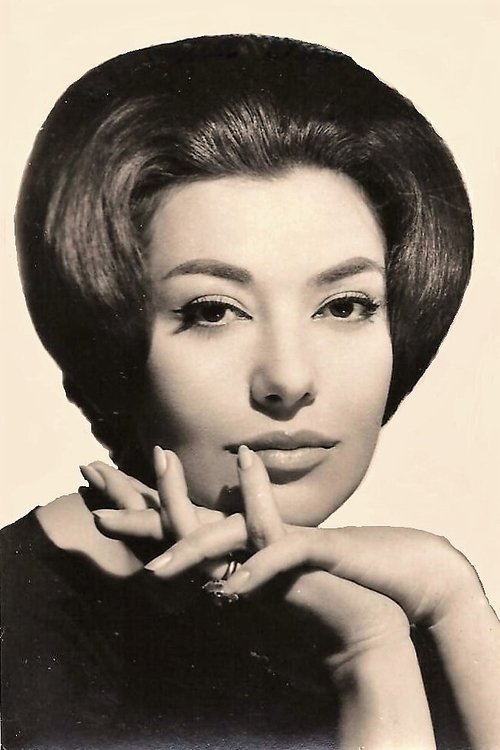 Ana Esmeralda as Carmen, la gitana