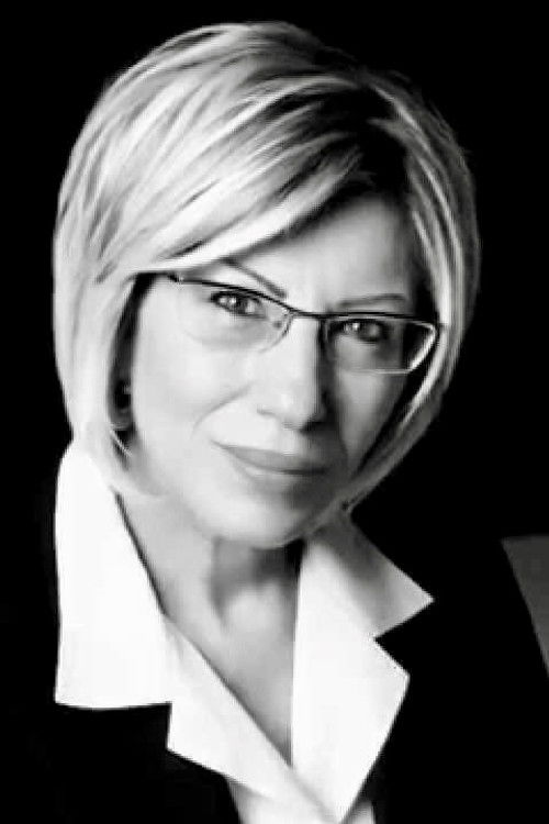 Sevil Atasoy as Anlatıcı