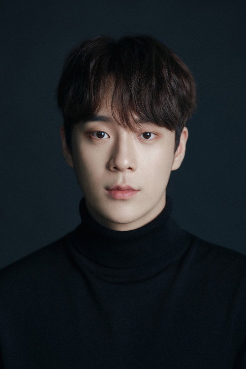 Go Woo-jin as Kang Seo Joon