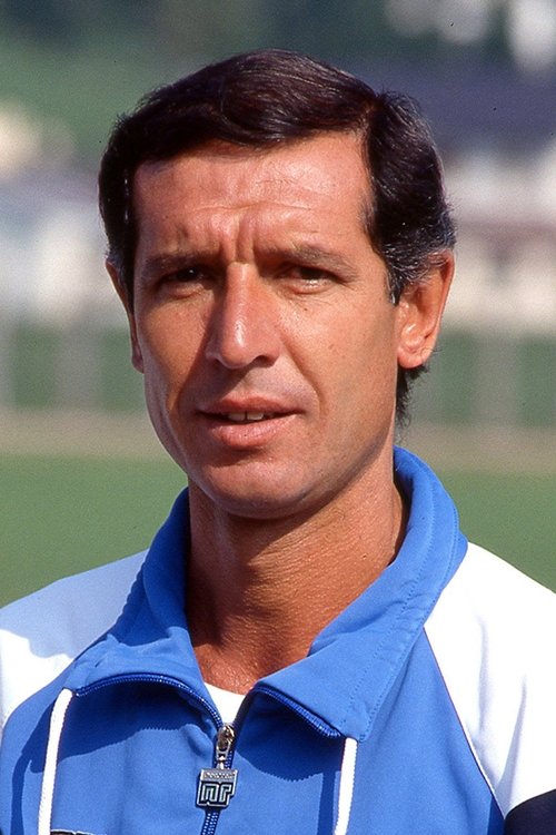 Alberto Bigon as Self, SSC Napoli Former Coach (voice)