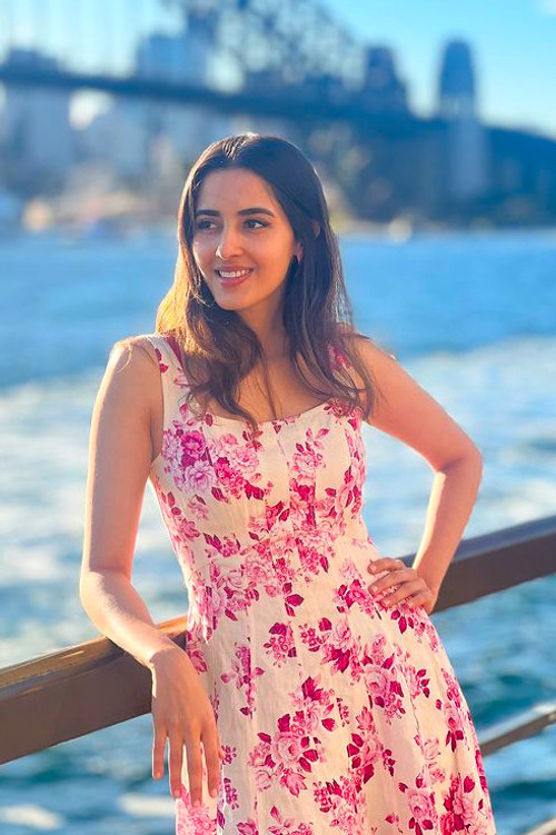 Simrat Kaur as Jasmine