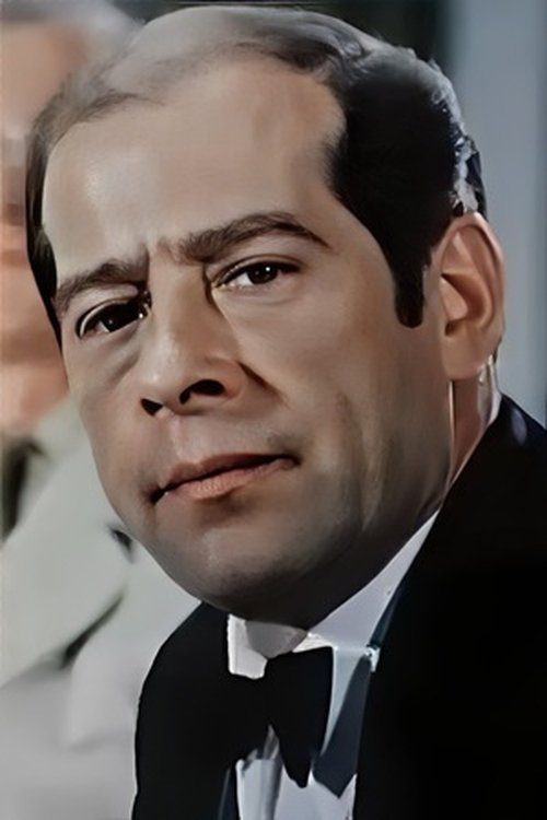 Gerd Staiger as Direktor