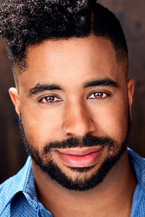 Marques Hollie as Bearonce