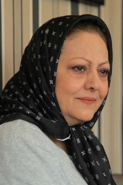 Shirin Agharezakashi as Farhad's mother