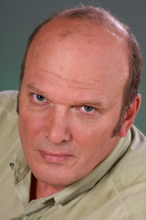 Oleg Rogatšov as Valdas