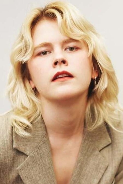 Zaho de Sagazan as Herself