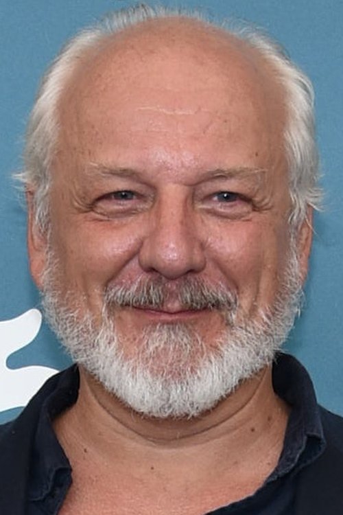 Vincent Nemeth as A bourgeois at dinner