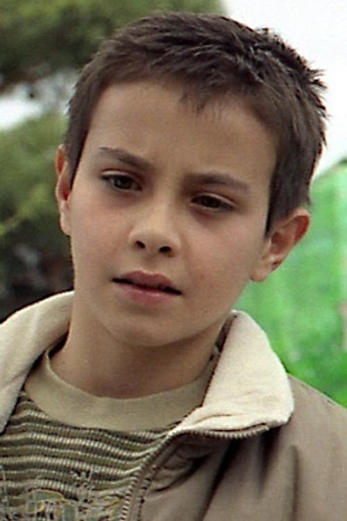 Alessandro Morace as Tommaso 'Tommi' Benetti