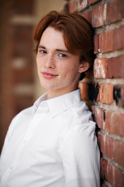 Jonathan Tysor as Ronnie