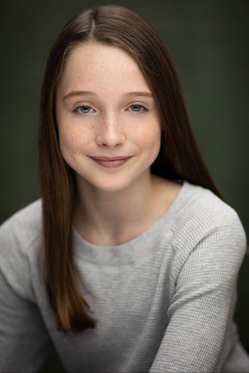 Novah Lynn Foley as Josie