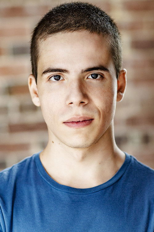 Matthew Tissi as Bentley Wayney