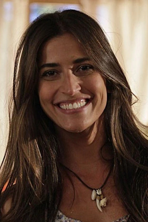 Maria Joana Chiapetta as Simone